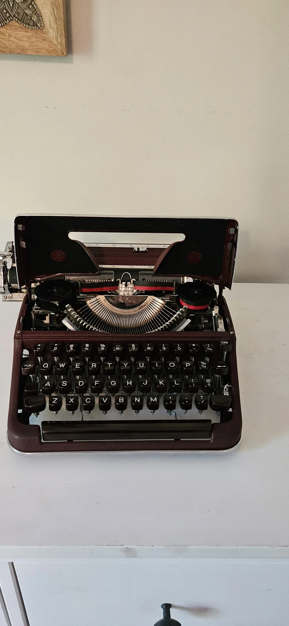 Olympia SM3 or SM4: Vintage Manual Typewriter with Case — Classic