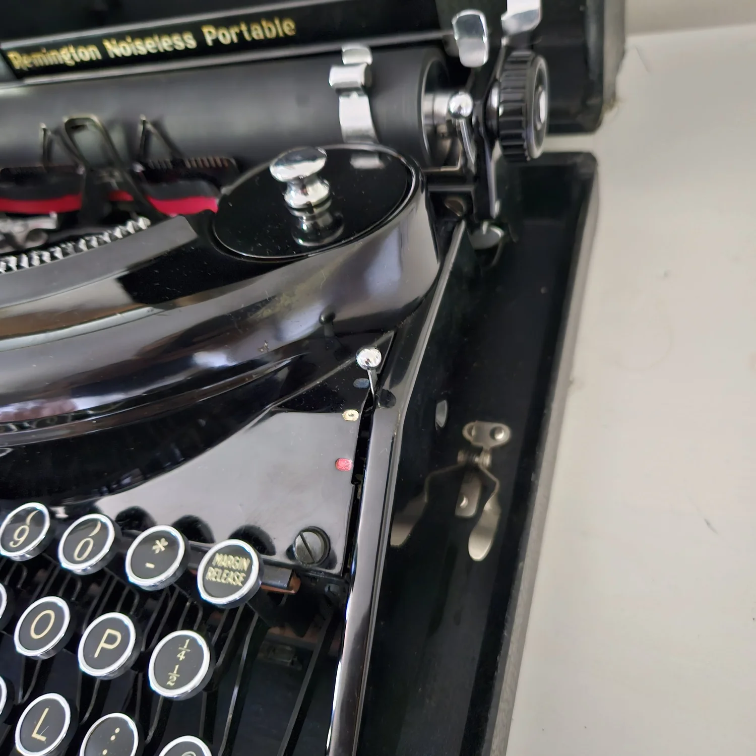 Circa 1937 Underwood Noiseless Portable Typewriter with Case and