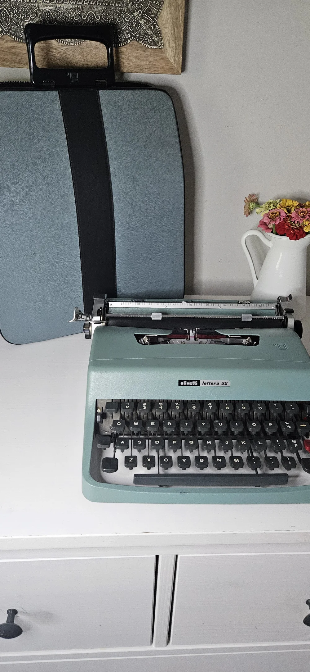 Circa 1960 Olivetti / Underwood Lettera 32 Vintage