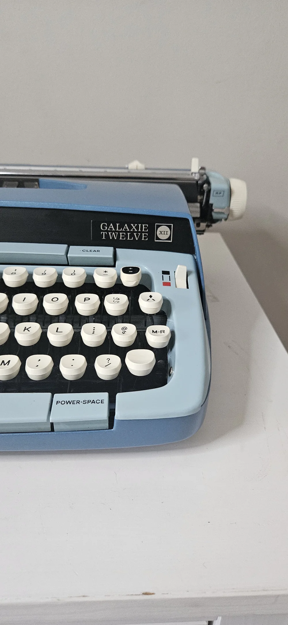 Smith Corona Working Vintage Typewriter For Sale — Classic