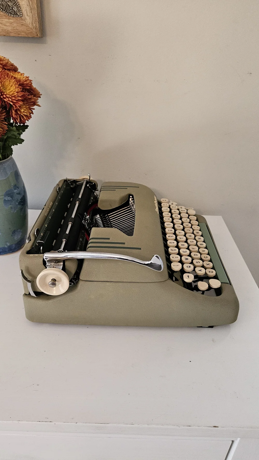 Circa 1955 Smith Corona Silent Super Typewriter – Buy Now!