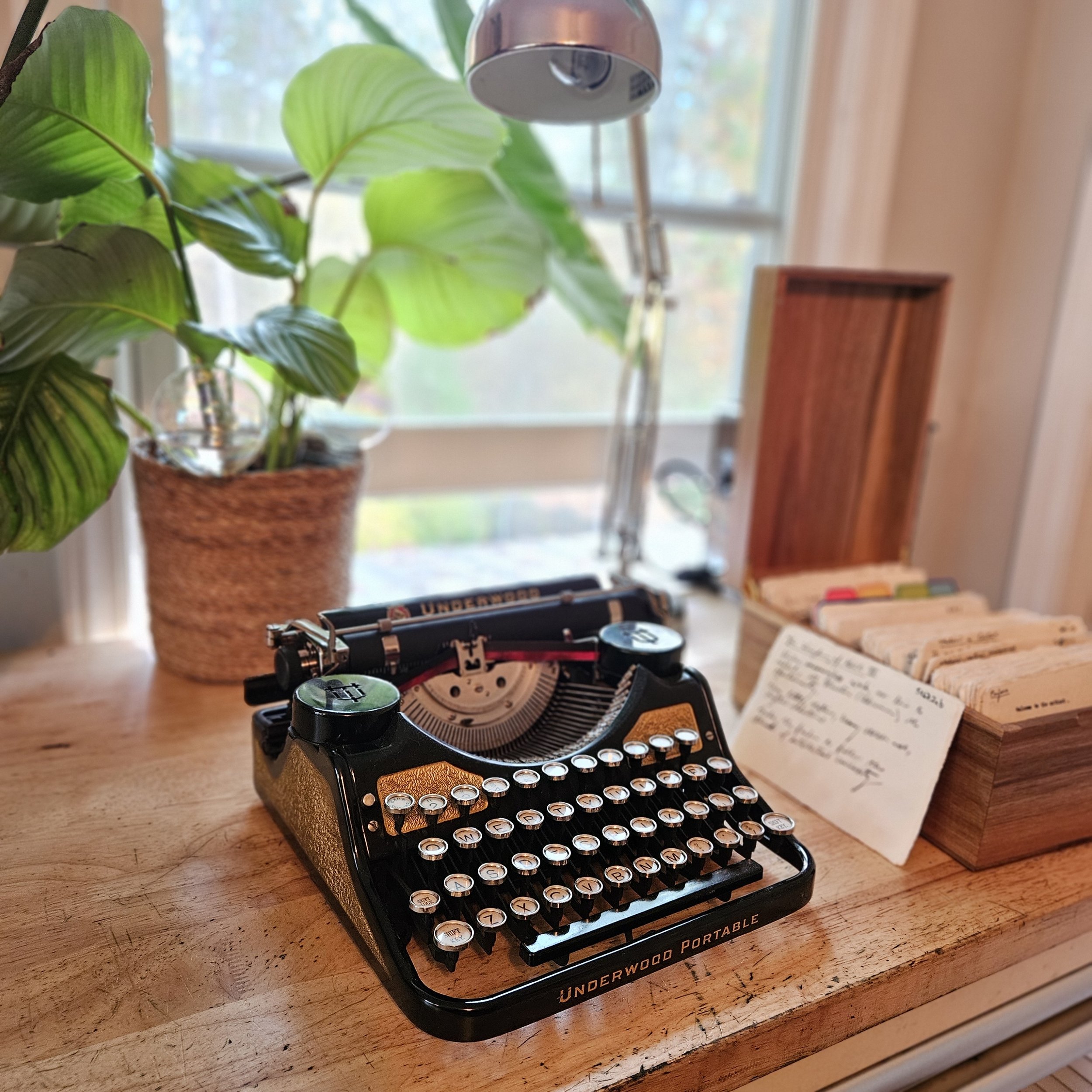 Where to Find Antique Typewriters Online
