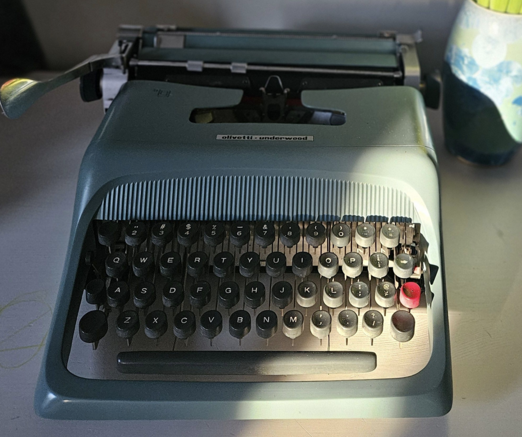 A History of the Olivetti Studio 44 Typewriter