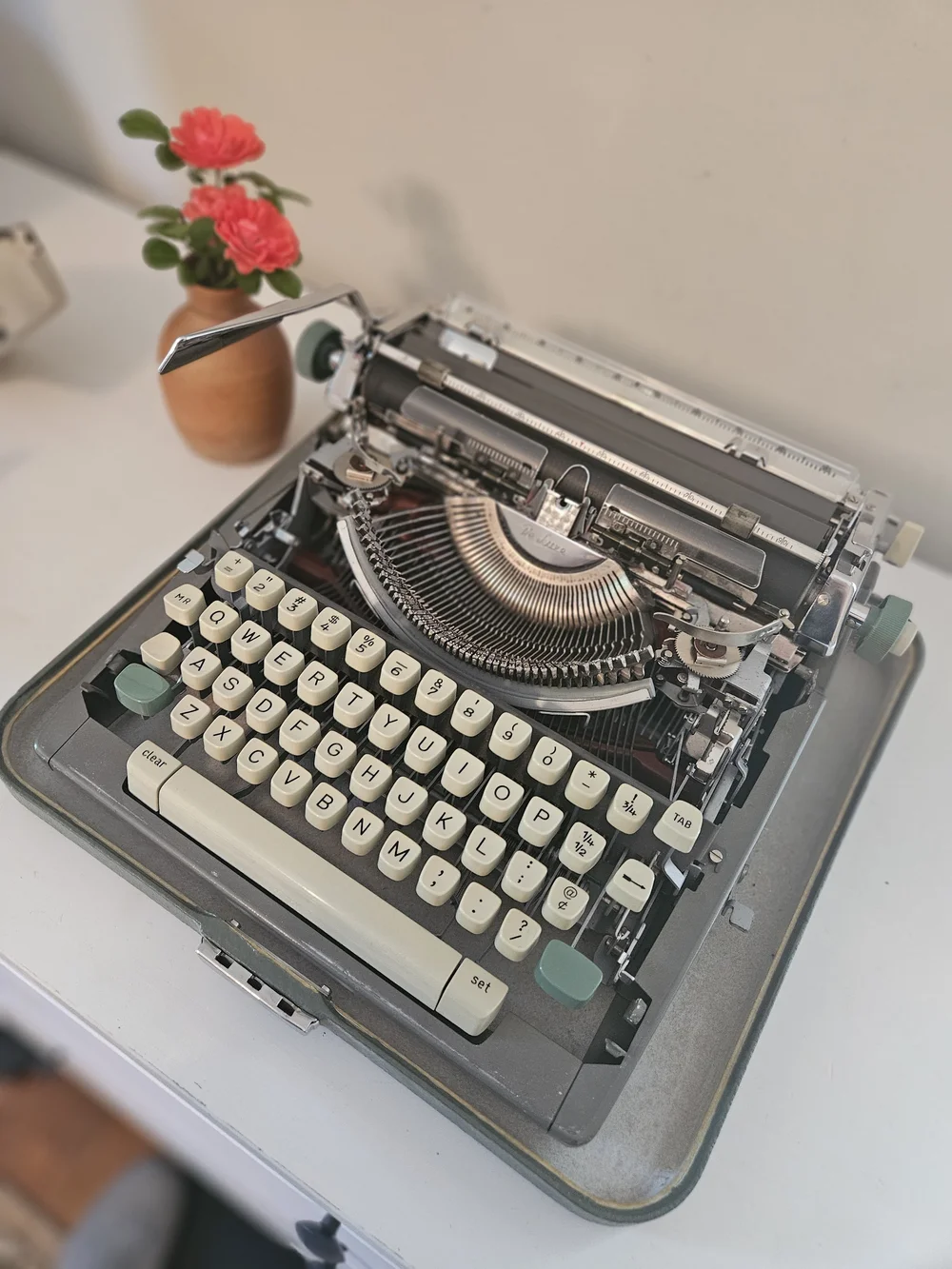 Classy Circa 1962 Olympia SM7 with Case + 1 year warranty +