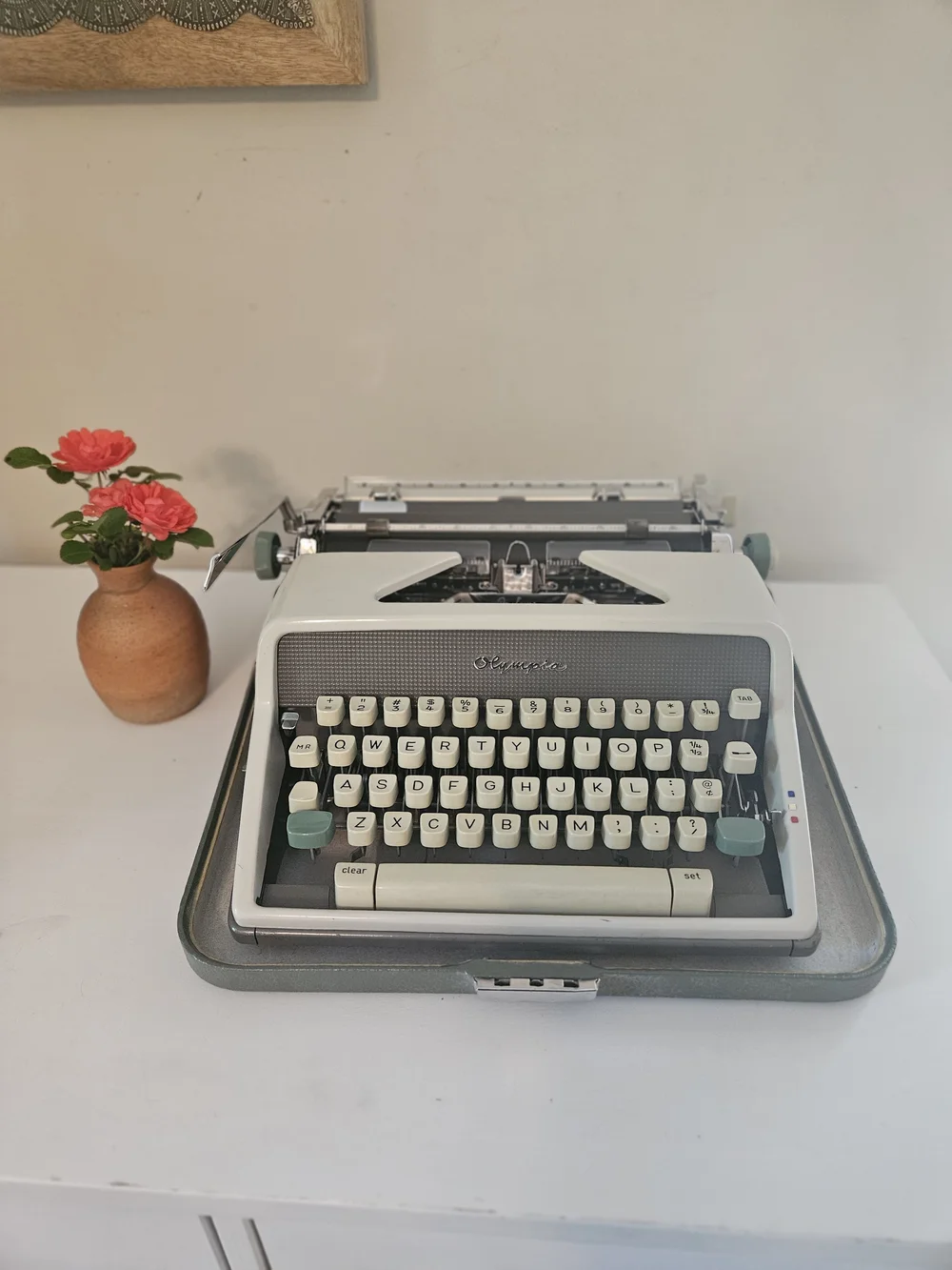 Classy Circa 1962 Olympia SM7 with Case + 1 year warranty +