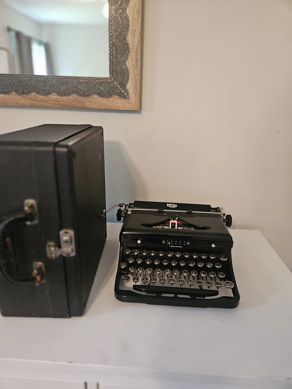 Circa 1936 Royal O Portable Typewriter — Classic Typewriter Co.