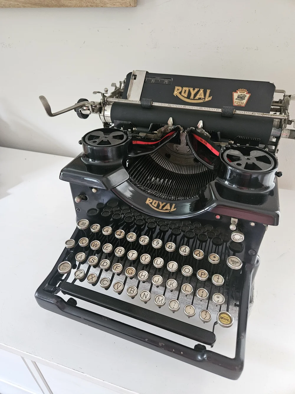 Circa 1021 Royal Desktop No. 10 Typewriter — Classic Typewriter Co.