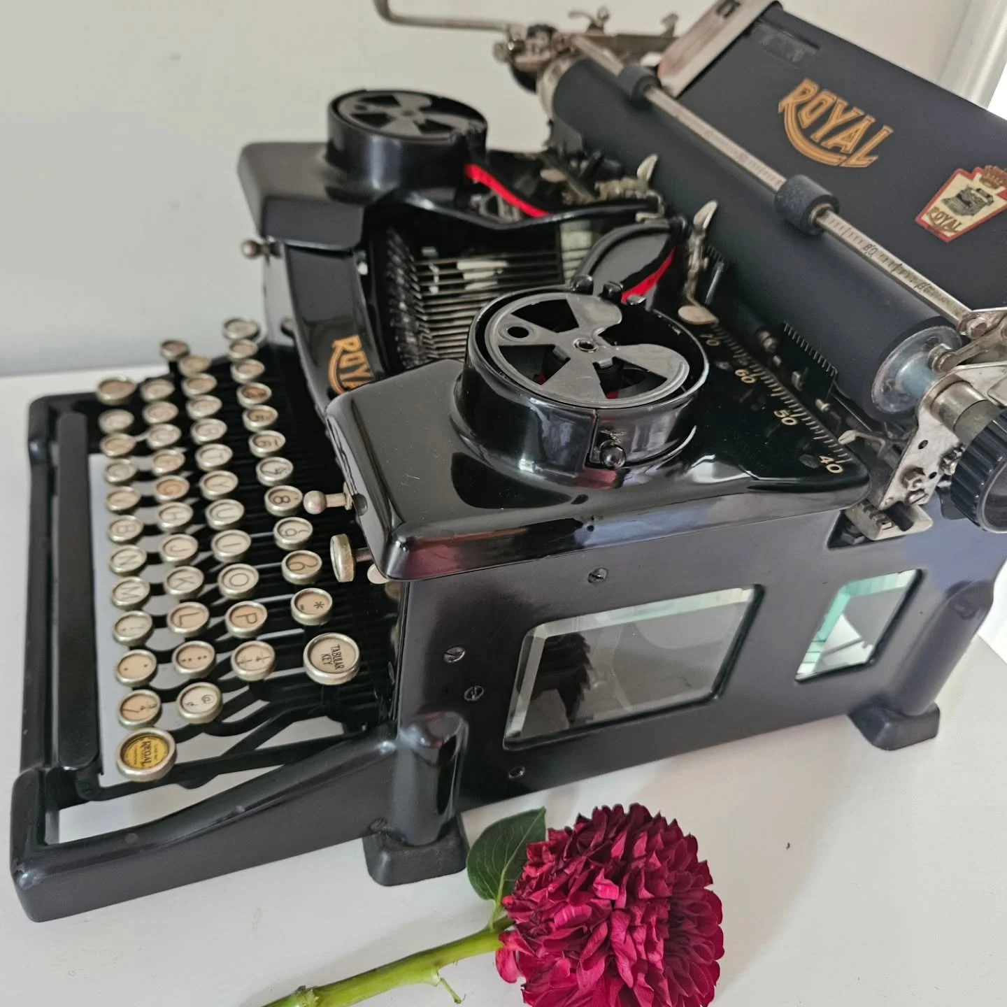 It's hard to find these in such near perfect condition.... sometimes we get lucky.

Well, portables are more practical for most writing situations.... there's nothing as grounding or stabilizing as writing on a desktop typewriter.

"Like a tree 