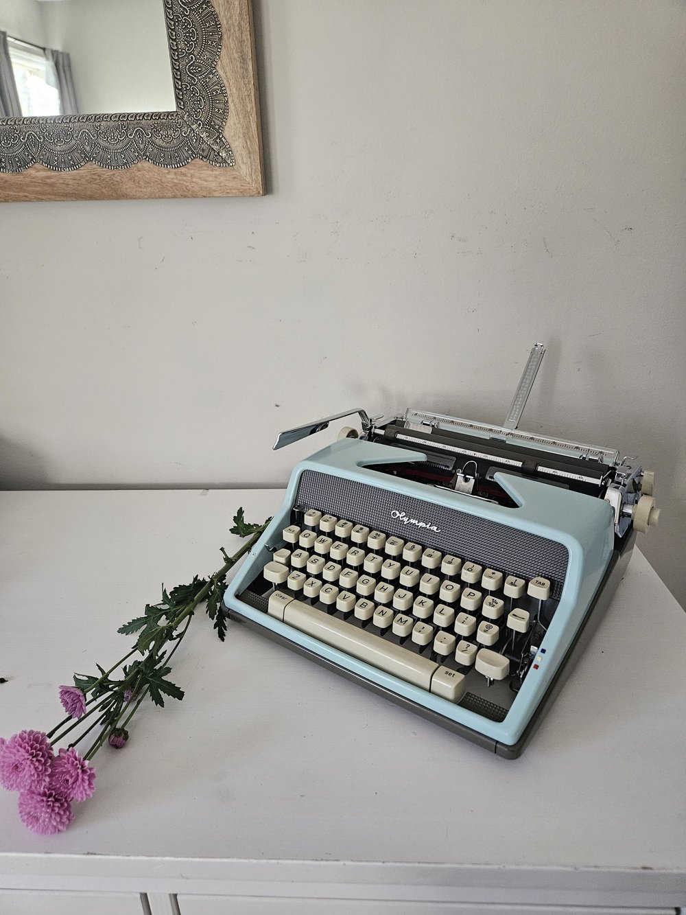 Classy Circa 1962 Olympia SM7 with Case + 1 year warranty +