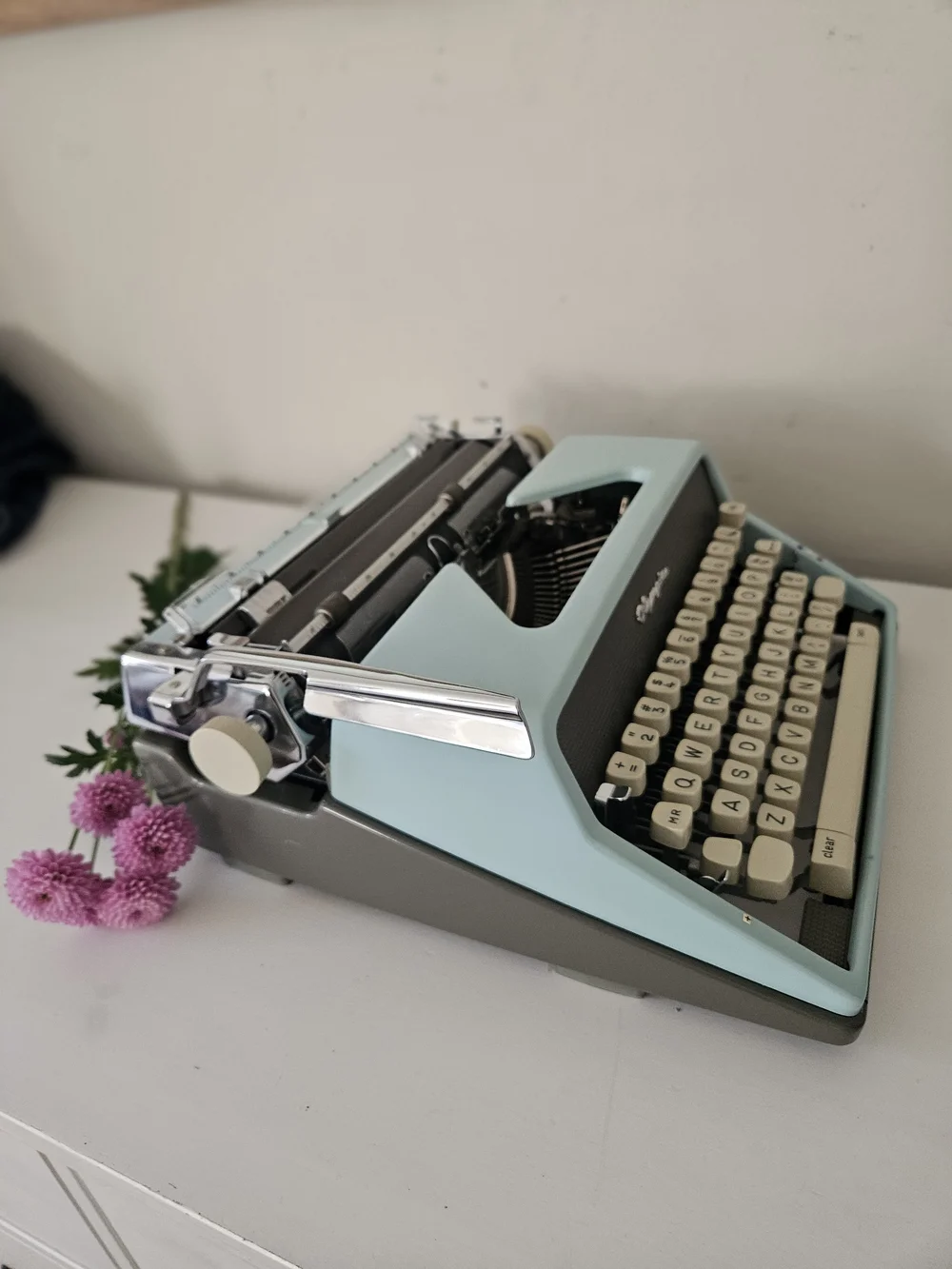 Classy Circa 1962 Olympia SM7 with Case + 1 year warranty +
