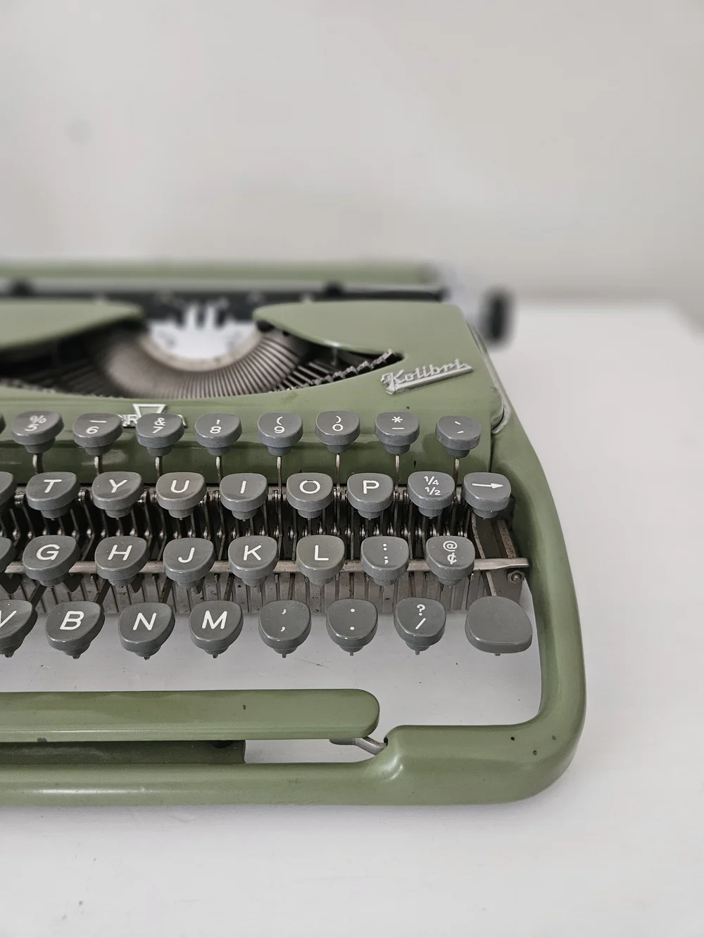 Circa 1959 Green Groma Kolibri Typewriter with Case and Gray Keys