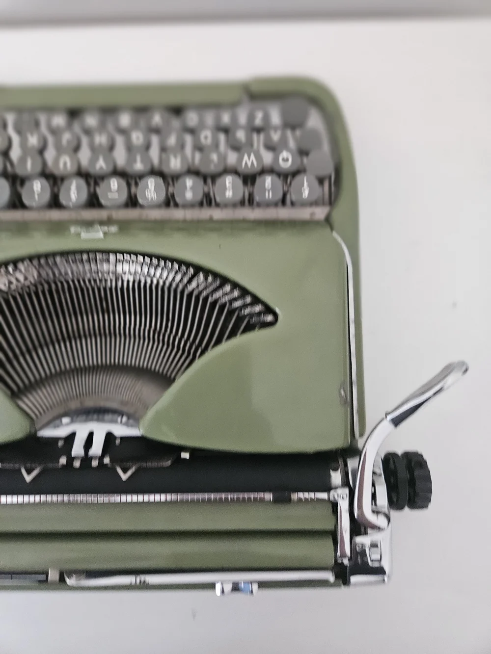 Circa 1959 Green Groma Kolibri Typewriter with Case and Gray Keys