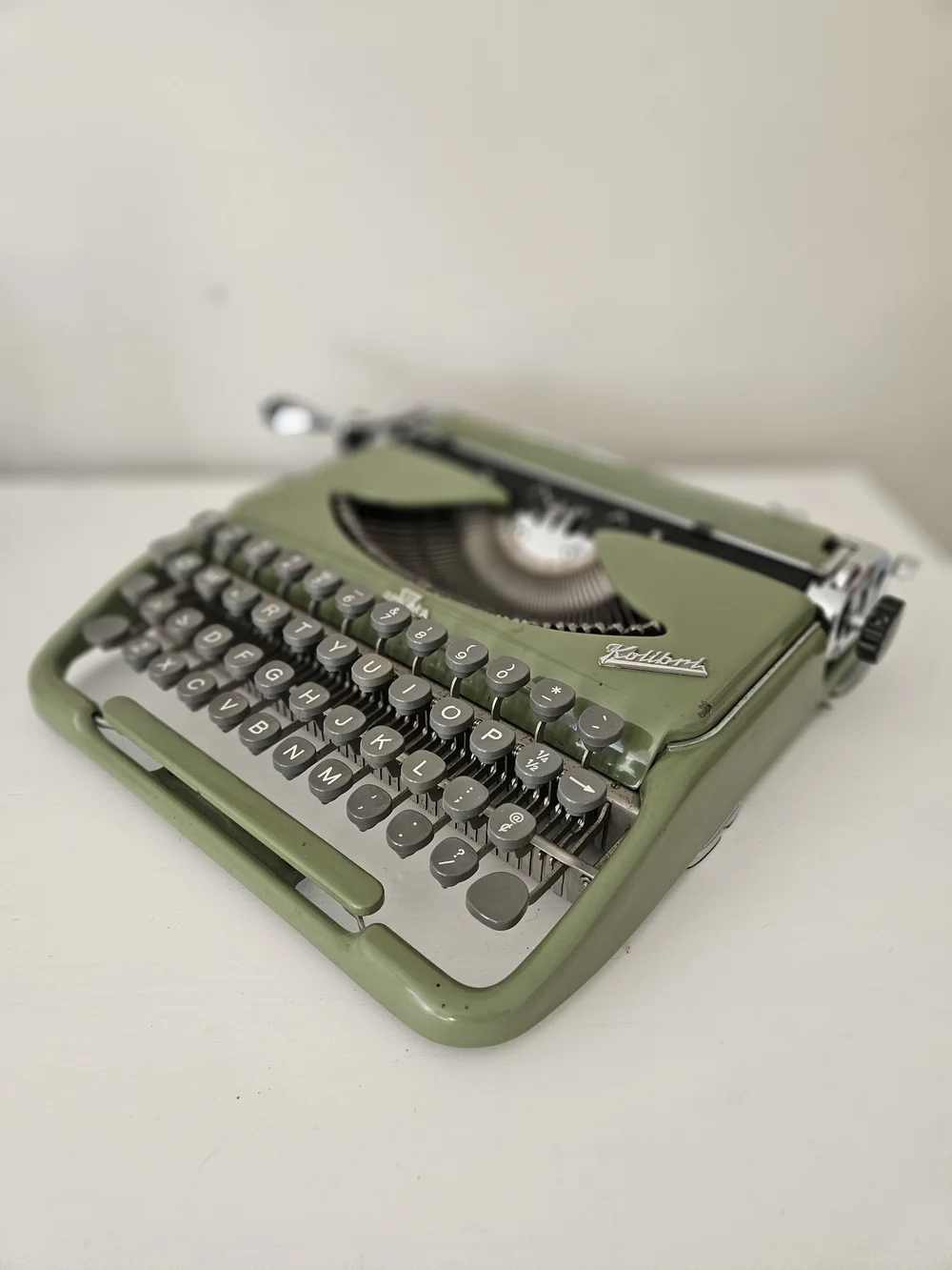 Circa 1959 Green Groma Kolibri Typewriter with Case and Gray Keys