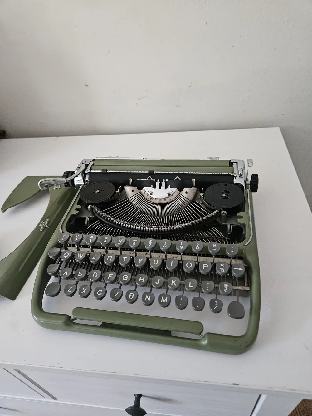 Circa 1959 Green Groma Kolibri Typewriter with Case and Gray Keys