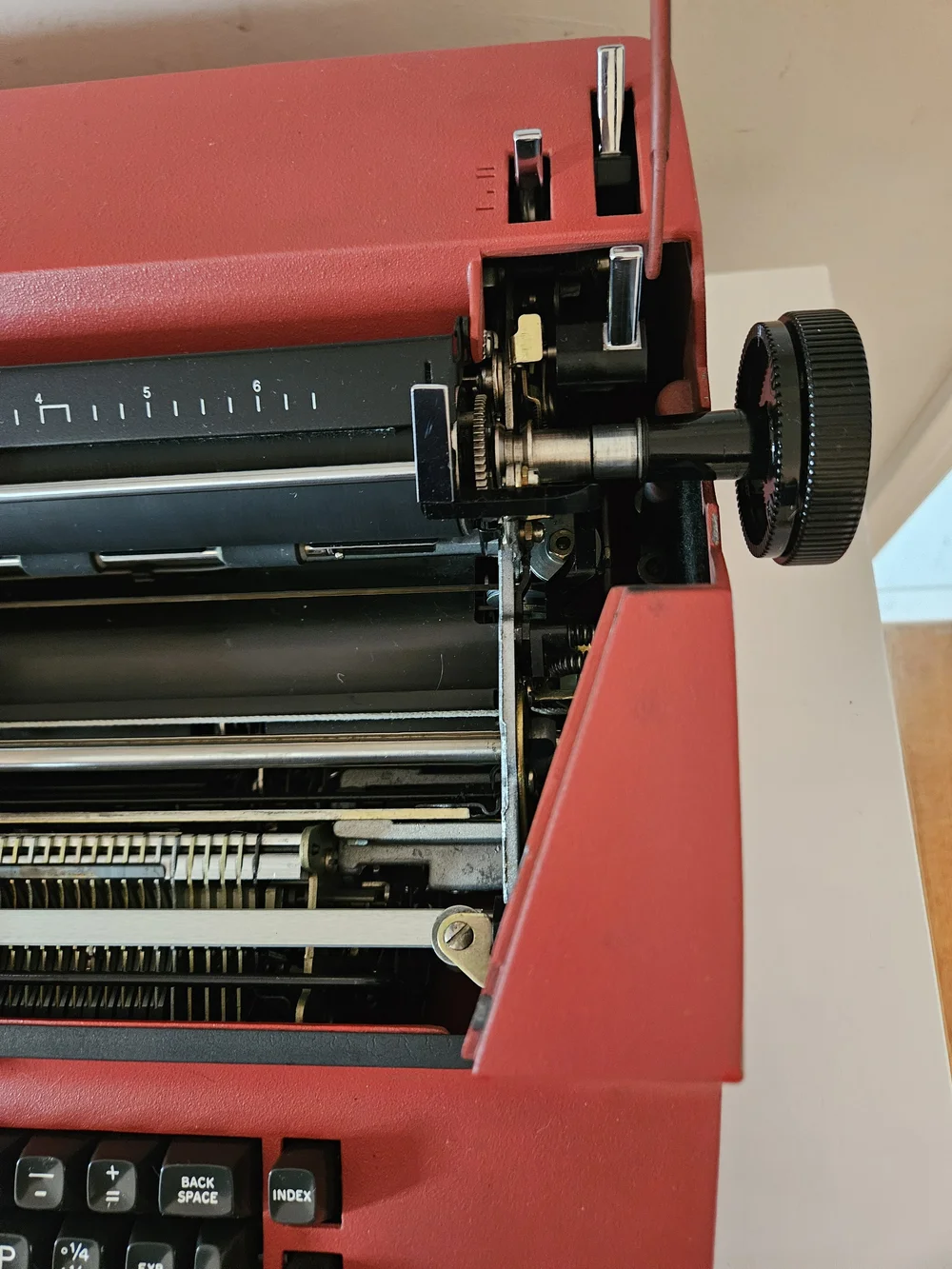 IBM Selectric II タイプライター 1980 IBM Selectric II on the Typewriter Database