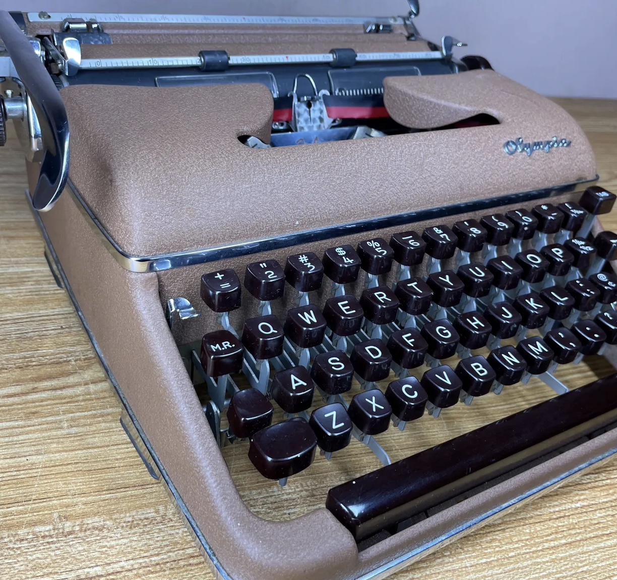 完動品 Olympia SM3 De Luxe オリンピアタイプライター Olympia SM3 