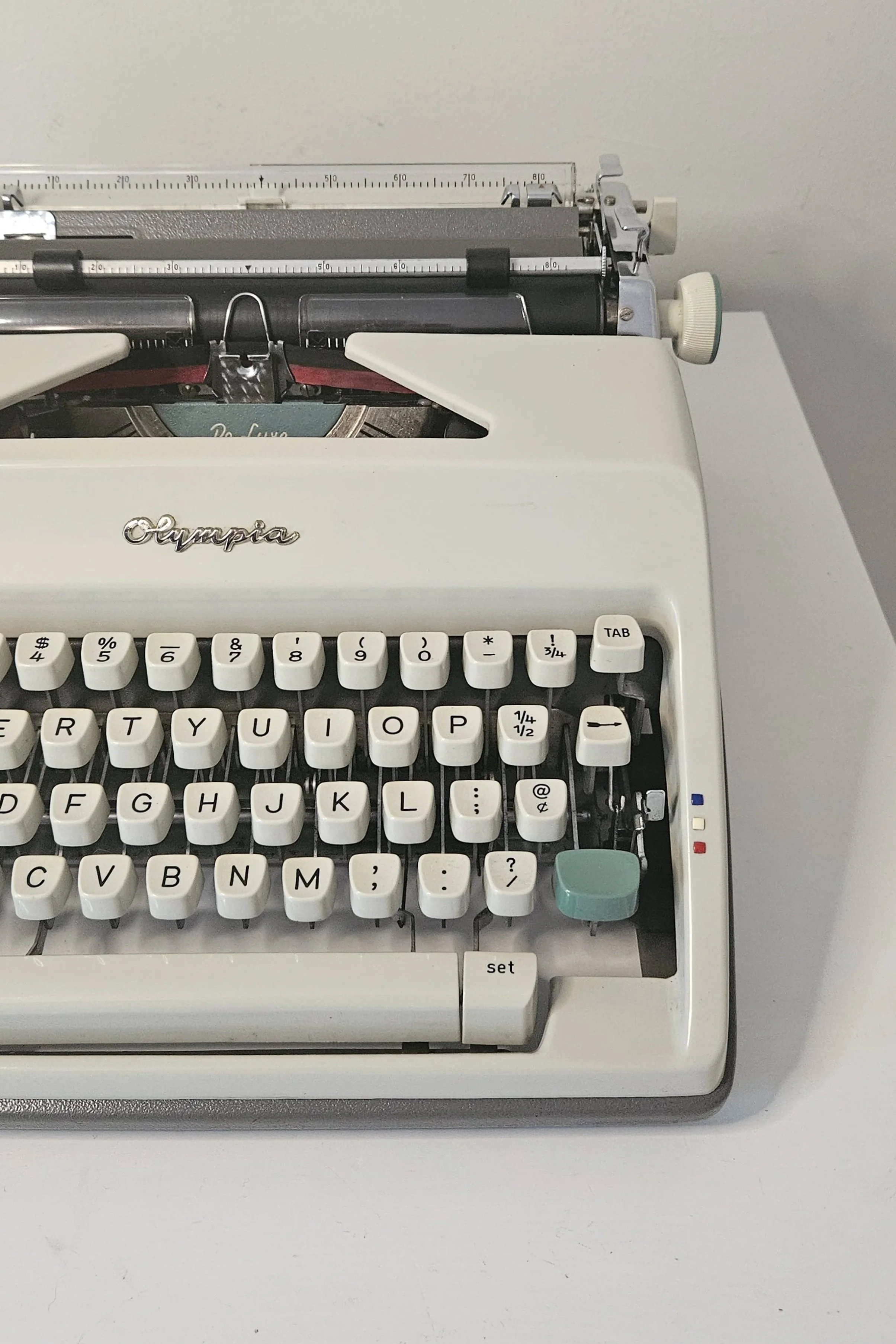 Circa 1964 Olympia SM9 Vintage Manual Typewriter with Case