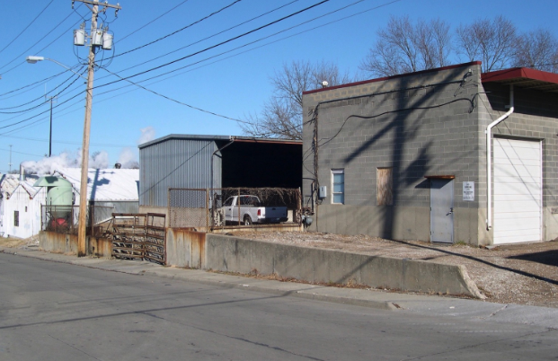 (Shipping dock and storage building on Orr Street, 2006)