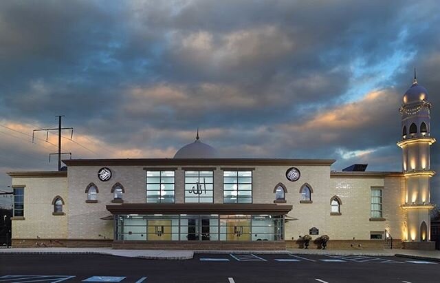 Ramadan Mubarak, everyone! 
#ramadan #mosque #ramadanmubarak #holymonth #islam #muslim #philadelphia #architecture