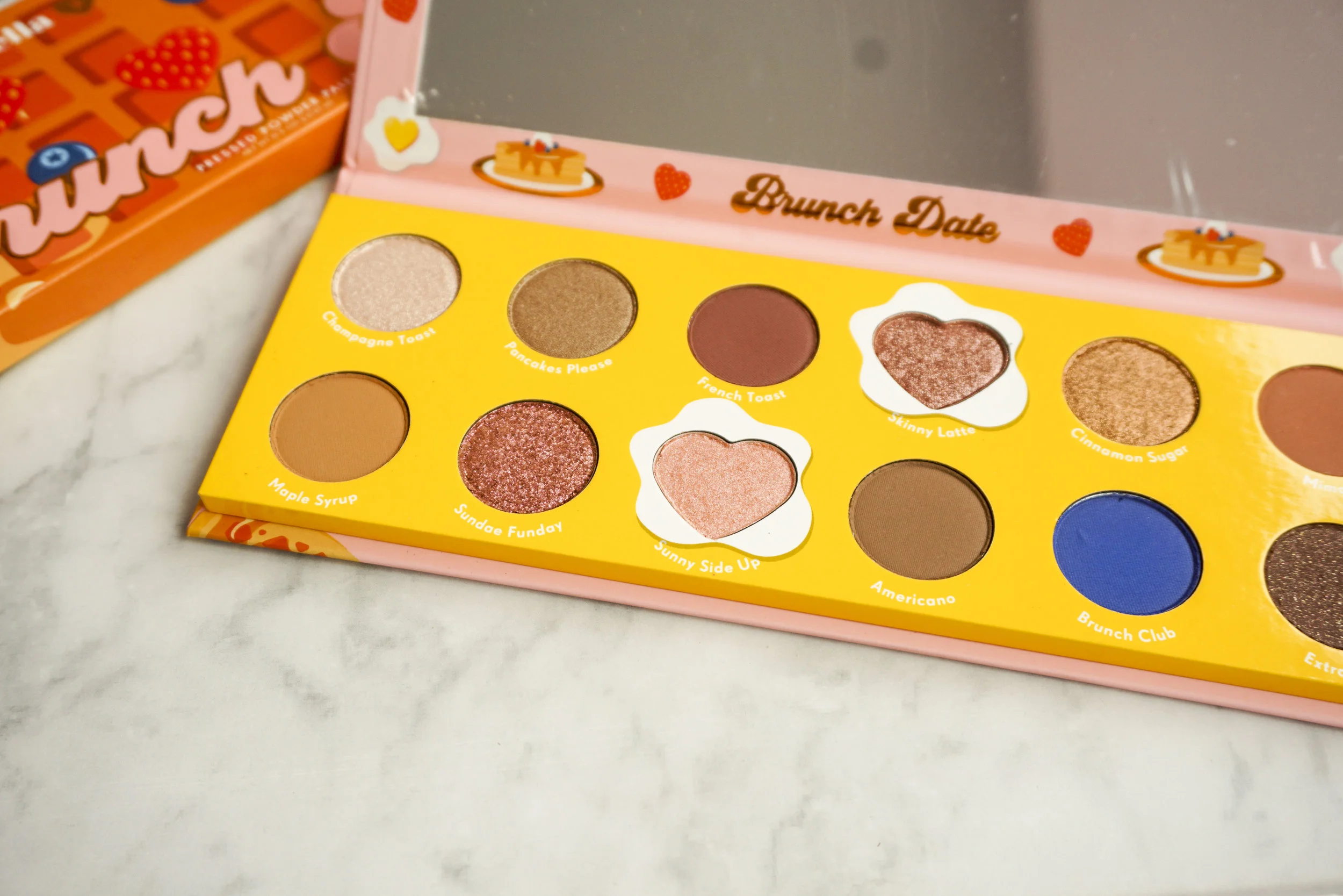 ZoellaxColourpop_brunchdate_eyeshadowpalettereview.jpg