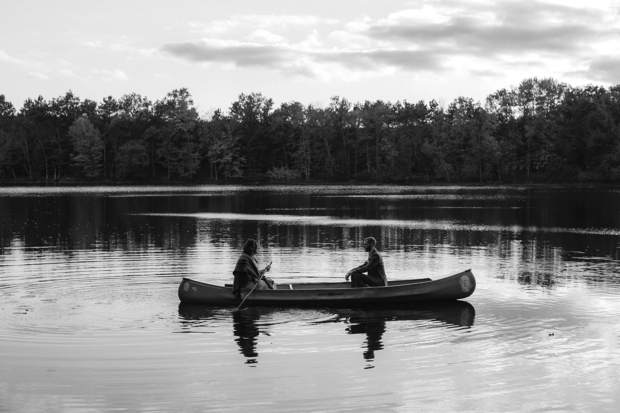 When the bride wants canoe photos, you take the canoe photos. 🫡