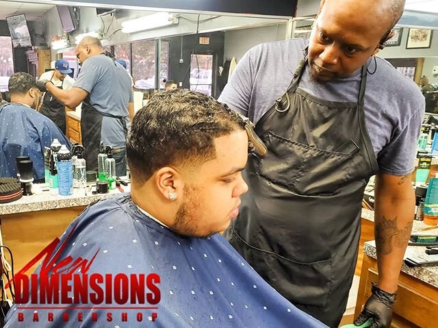 The right touch on that fade is what makes it blend!
#freshfades #barbershop