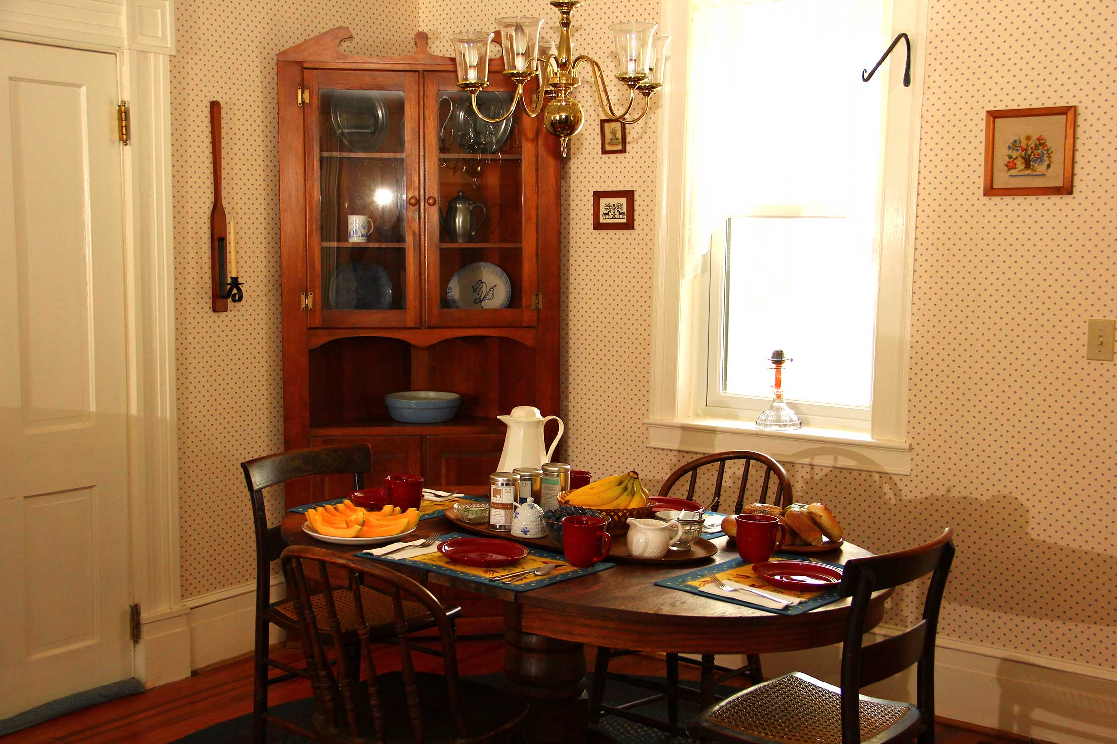 dining-table-site.jpg