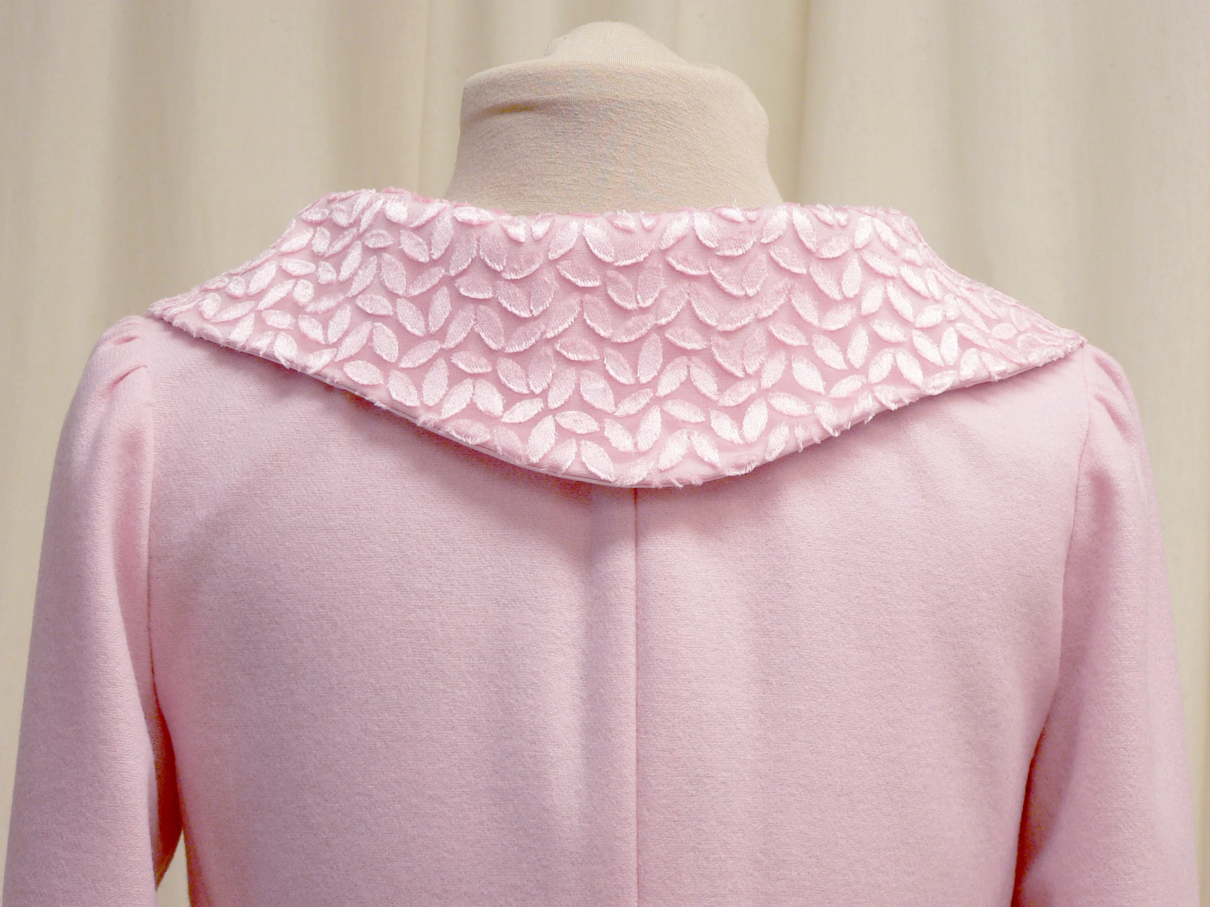 jacket24_back_detail2.jpg