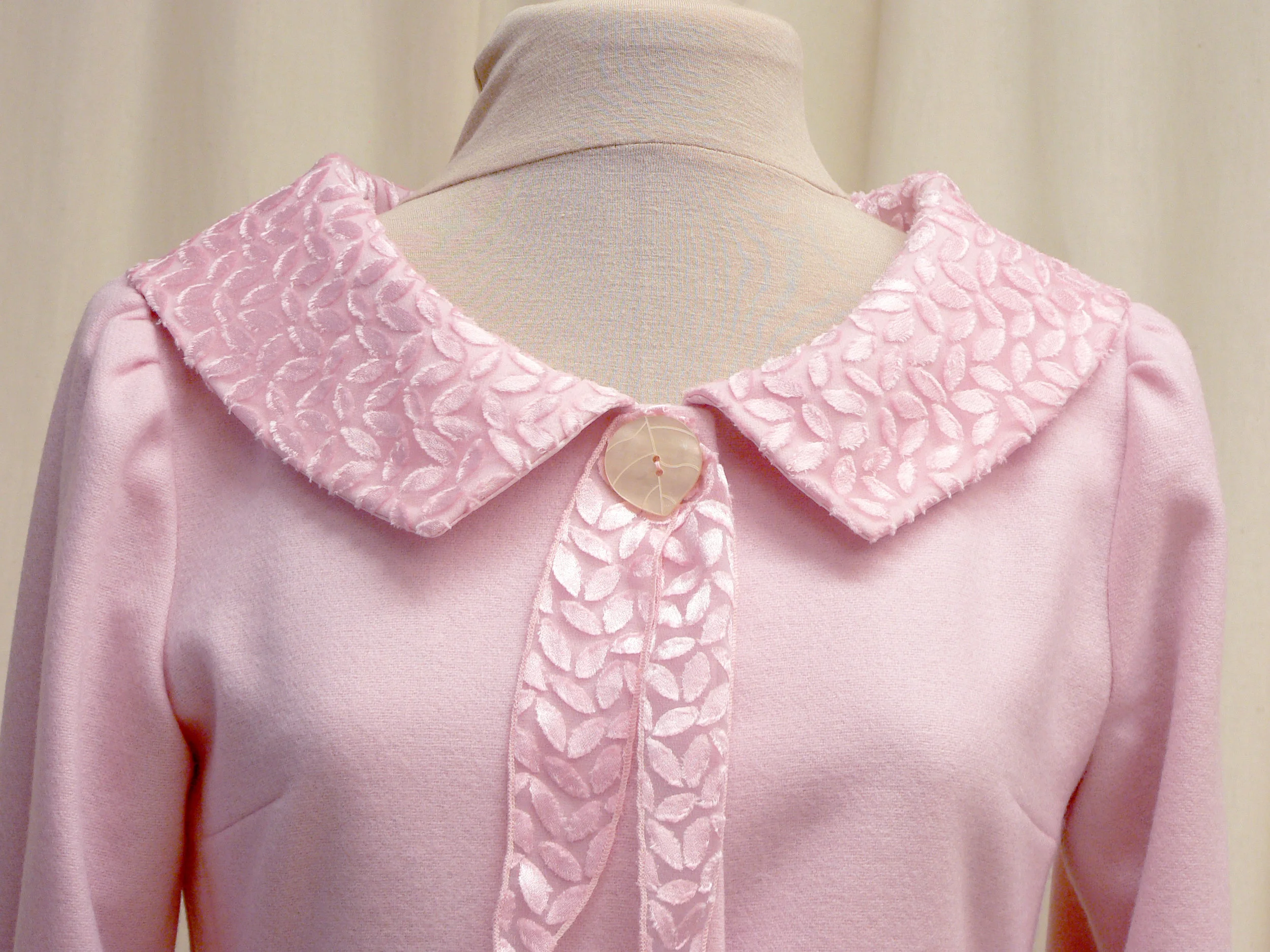 jacket24_front_detail2.jpg