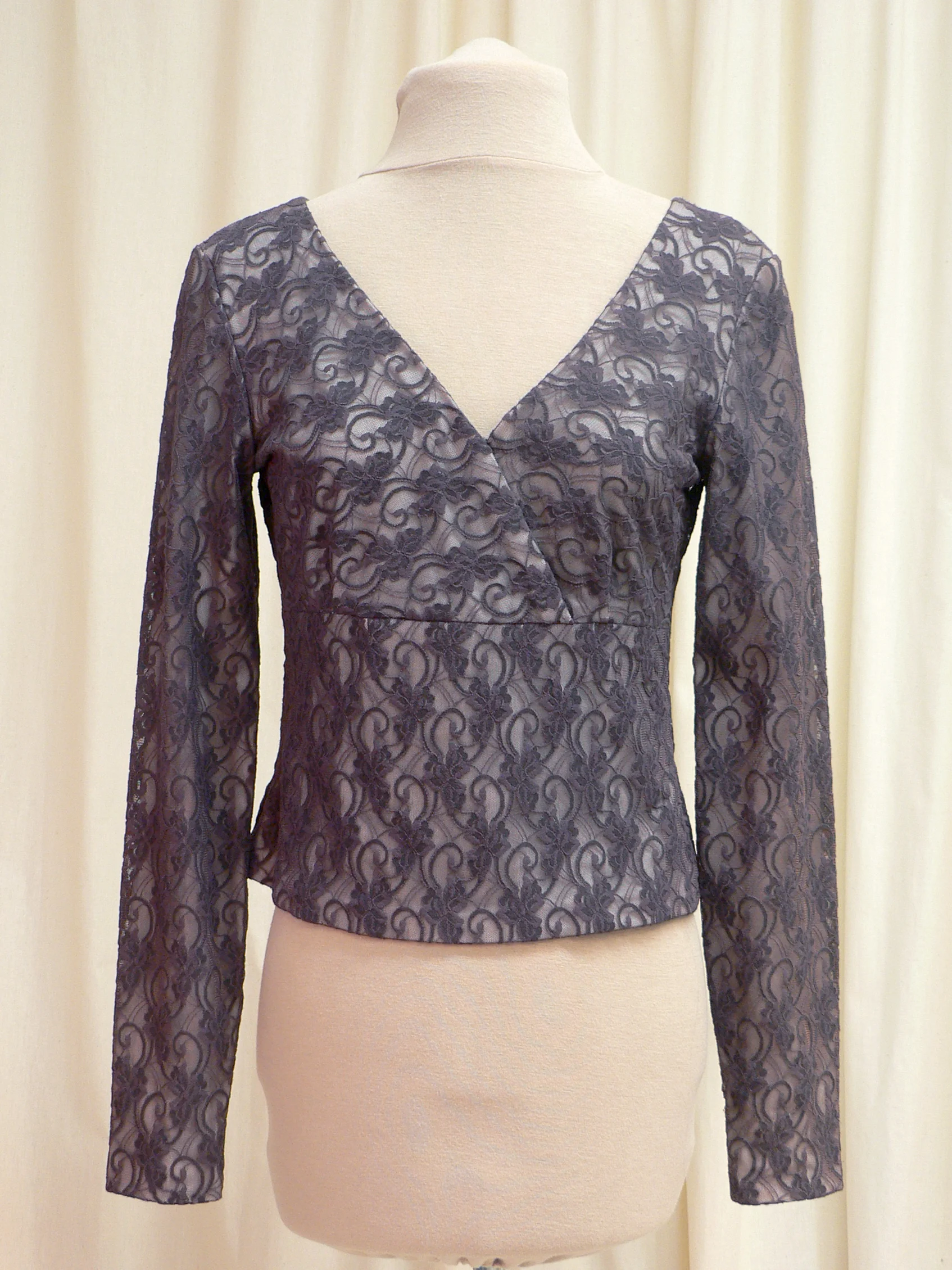 blouse02_front.jpg