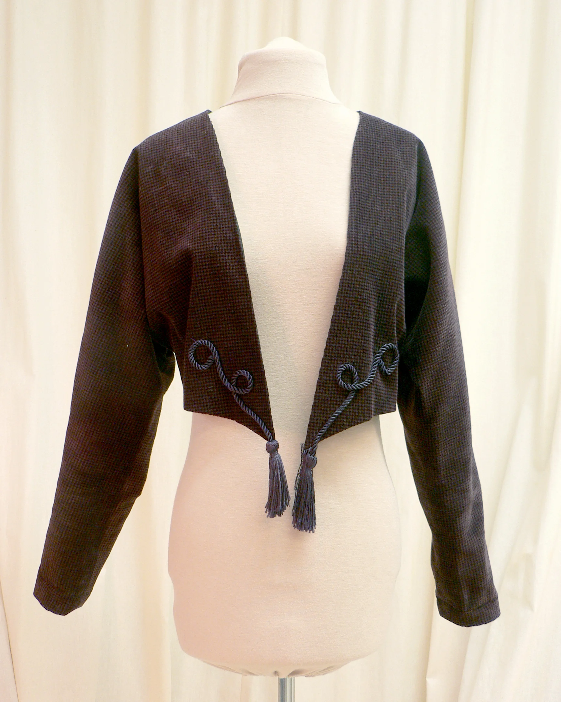 jacket16_front.jpg
