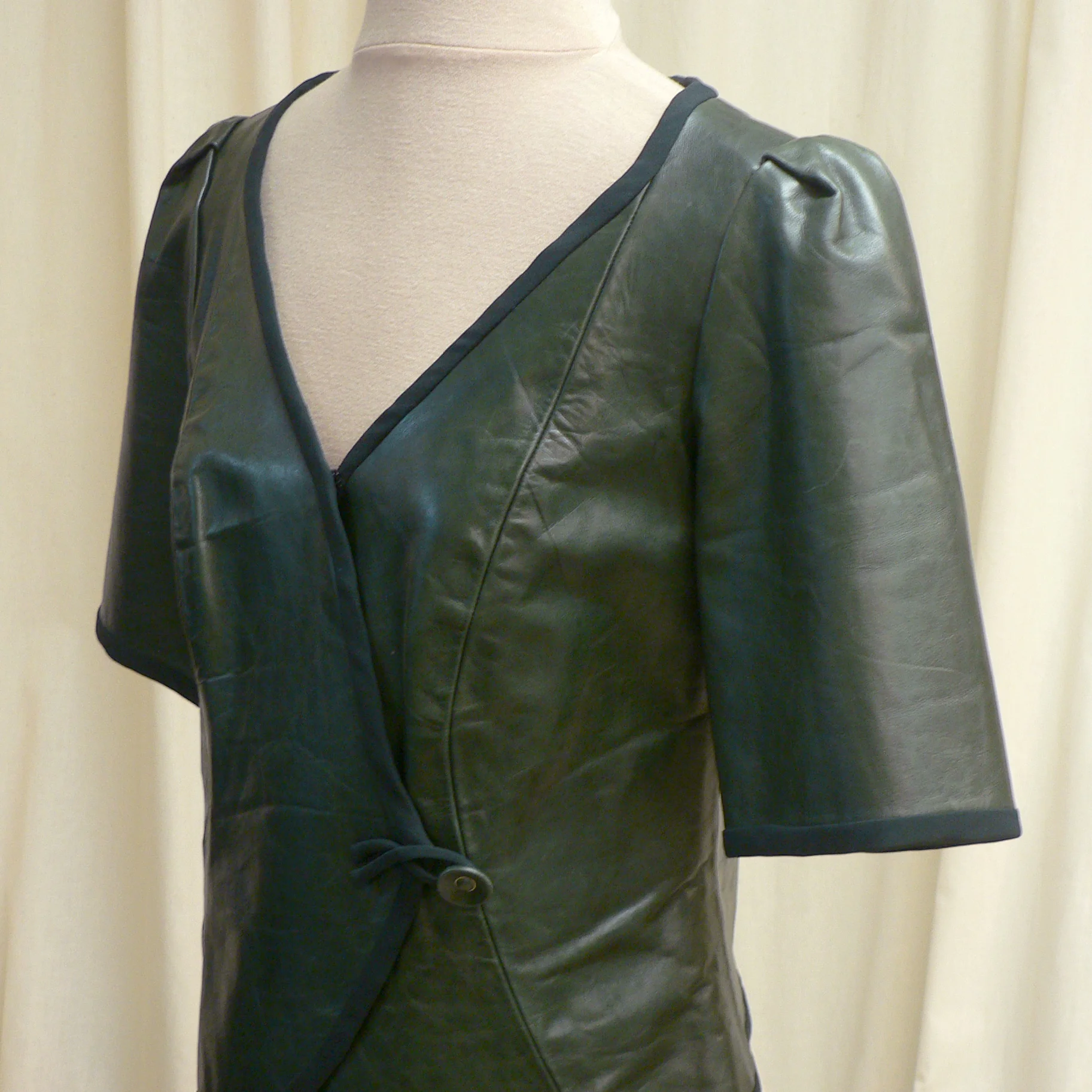 ensemble07_front_detail3.jpg