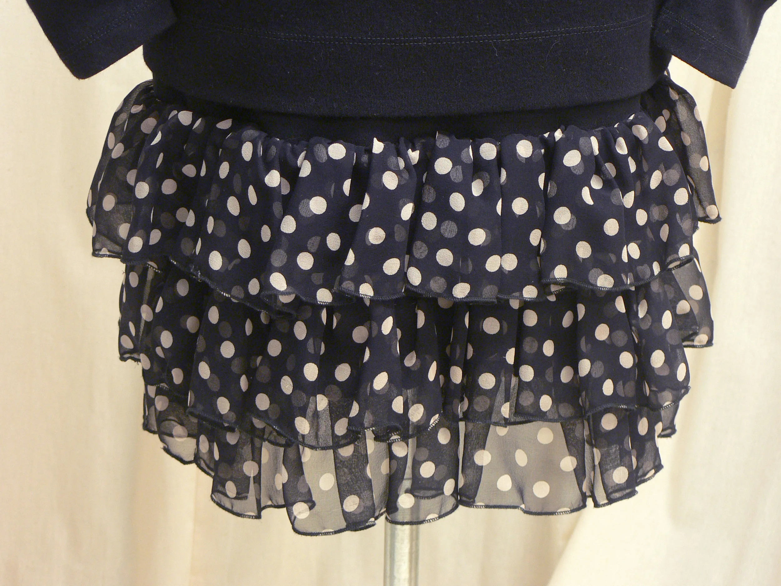 ensemble16_front_detail2.jpg
