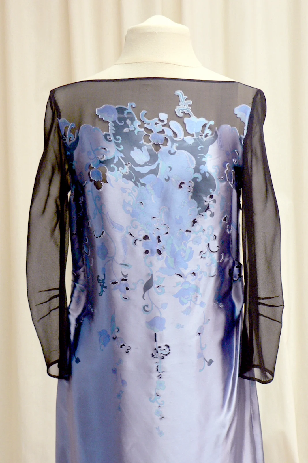 dressy015_front_detail.jpg