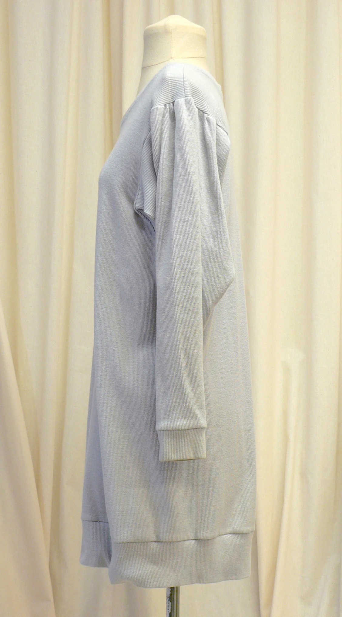 casual018_side.jpg
