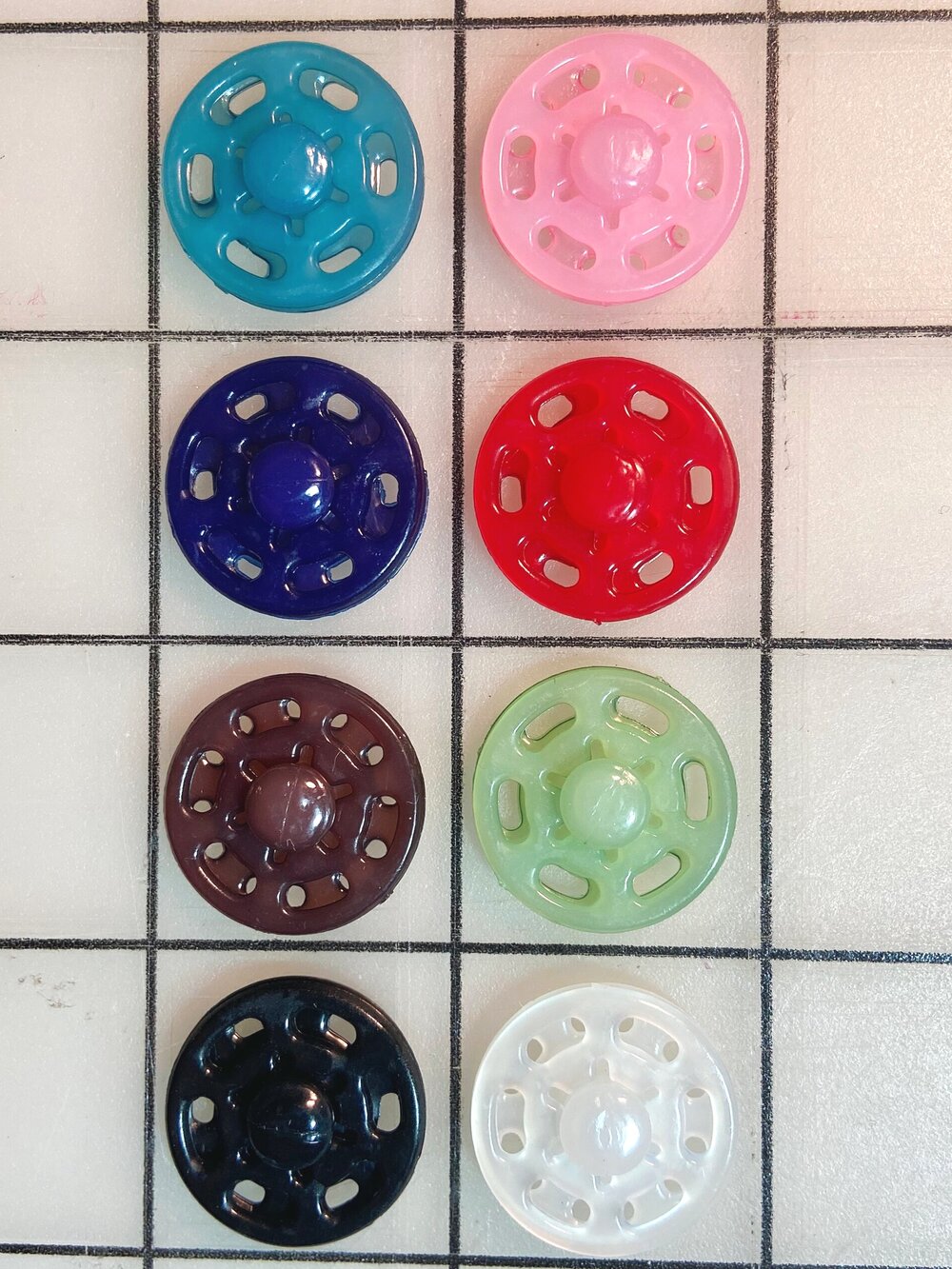 Colored Plastic Snaps - 21mm - $1.00/set — Sarah Veblen Clothing