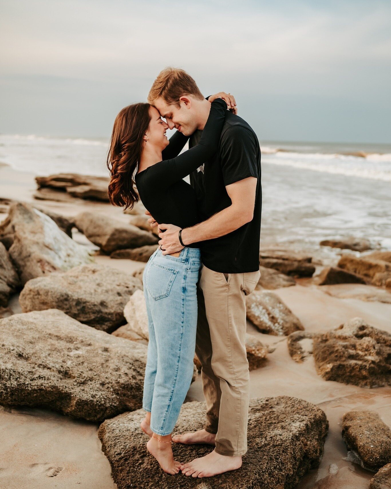 It's the tip toes for me! 😍😍😍
These two were so freakin cute together!! 

#staugustinelife #captureyourmoments #staugustinephotoshoot #staugustinebeach #staugustinebeachphotographer #staugustinecouplesphotos #staugustinephotography #coupleslove #c