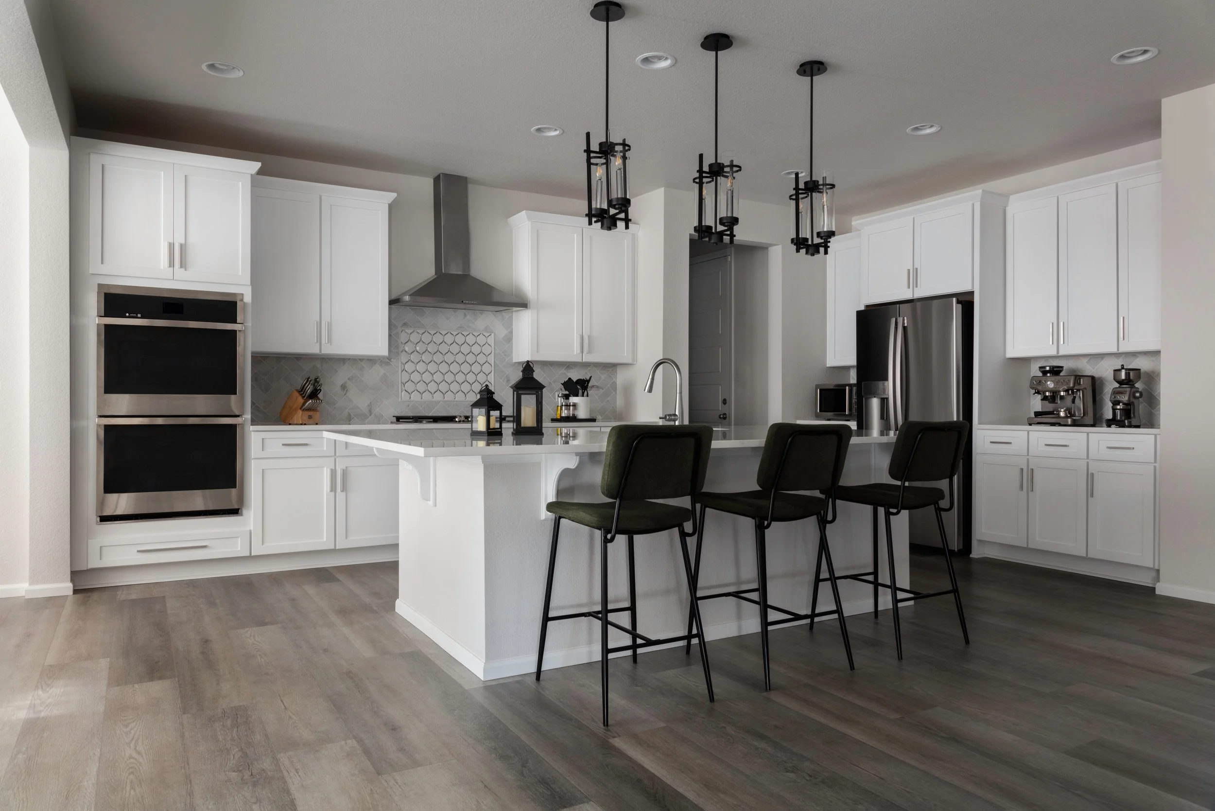 ALD-EM-02-Kitchen-2.jpg