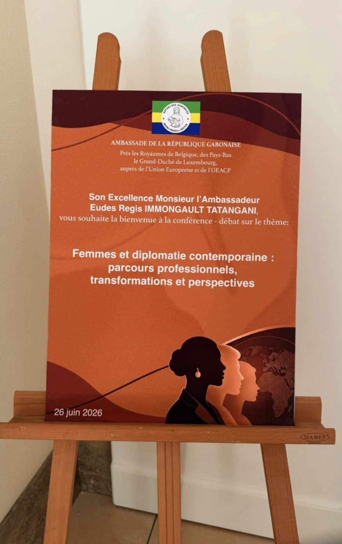 Les femmes et la diplomatie contemporaine : parcours professionnels, évolutions et perspectives