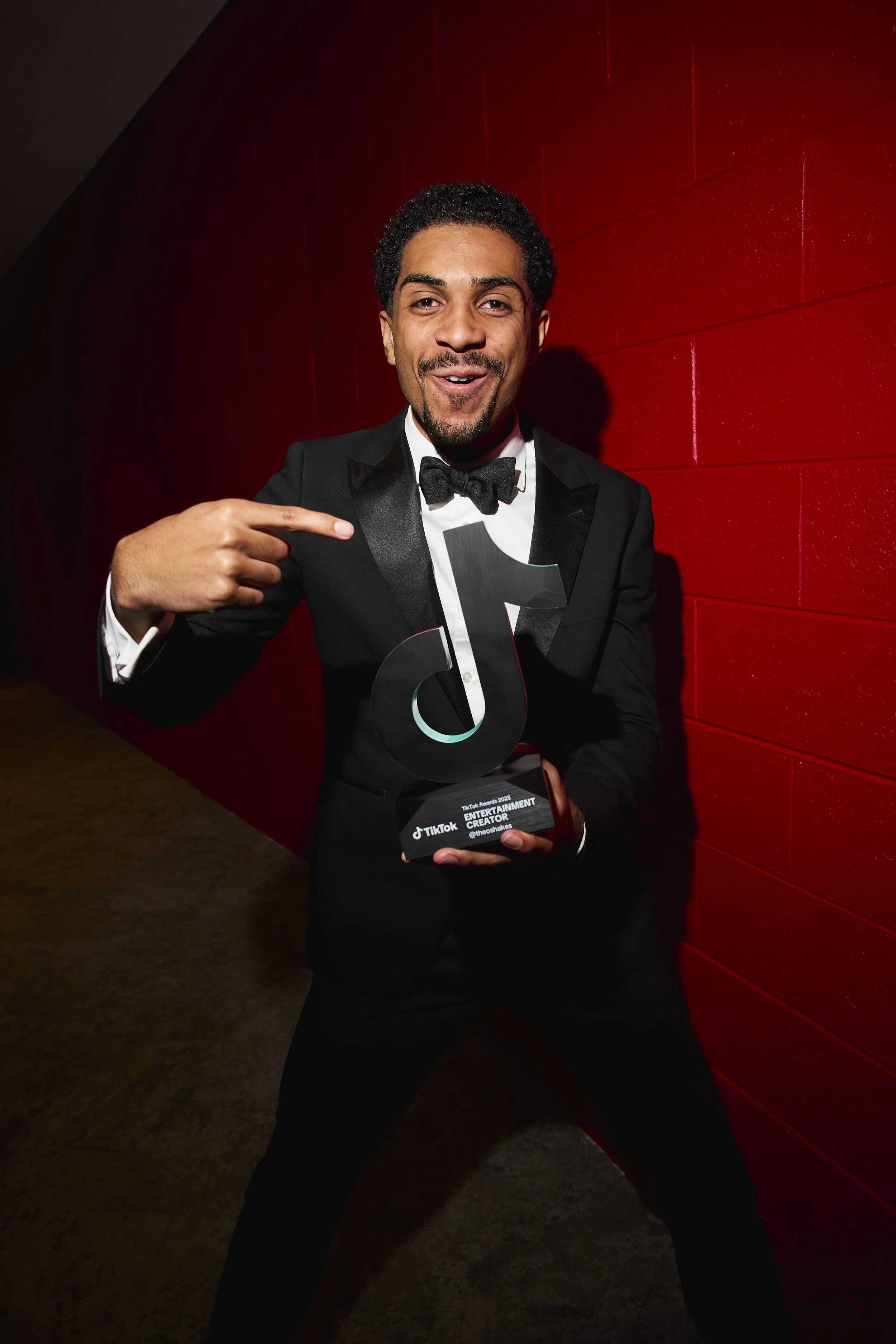 Theo Shakes Entertainment Creator of the Year.jpg
