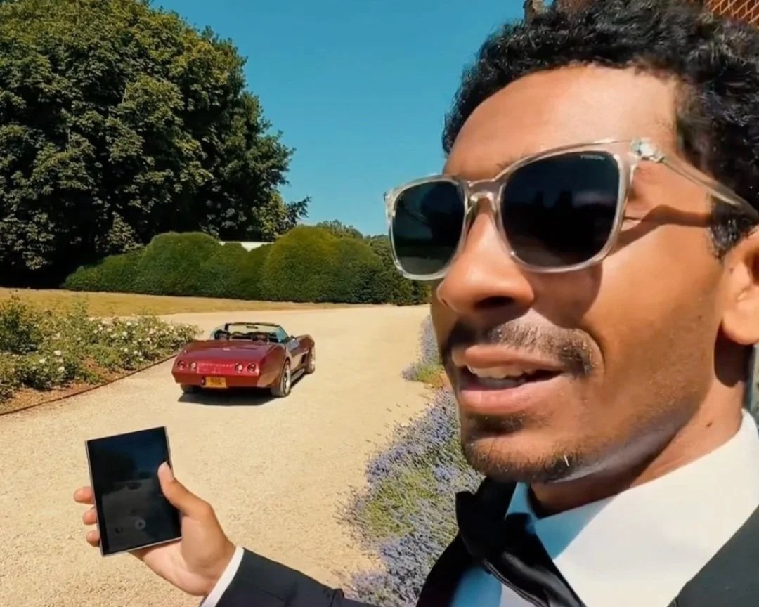 Theo Shakes X Samsung Galaxy