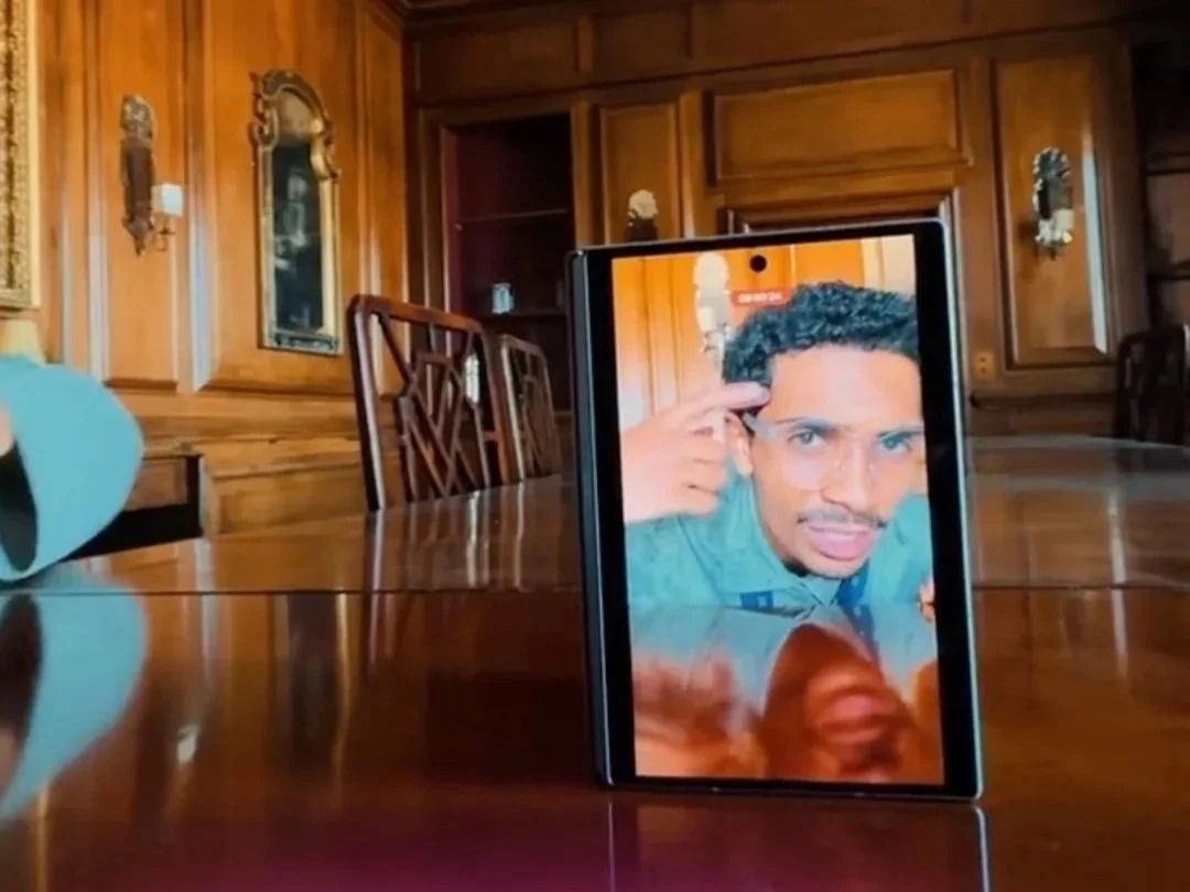 Theo Shakes X Samsung Galaxy