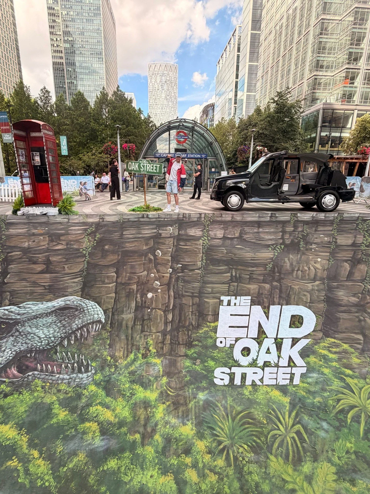 A little creativity, a little prehistoric chaos&hellip; 🌿🦖

Lily and Adam stepped into the world of The End of Oak Street for an exclusive creator event and screening. From making their own terrariums to meeting a robotic dinosaur, the pair enjoyed