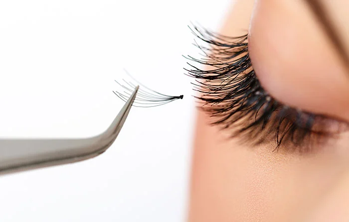 eyelash-extenions-cork.jpg