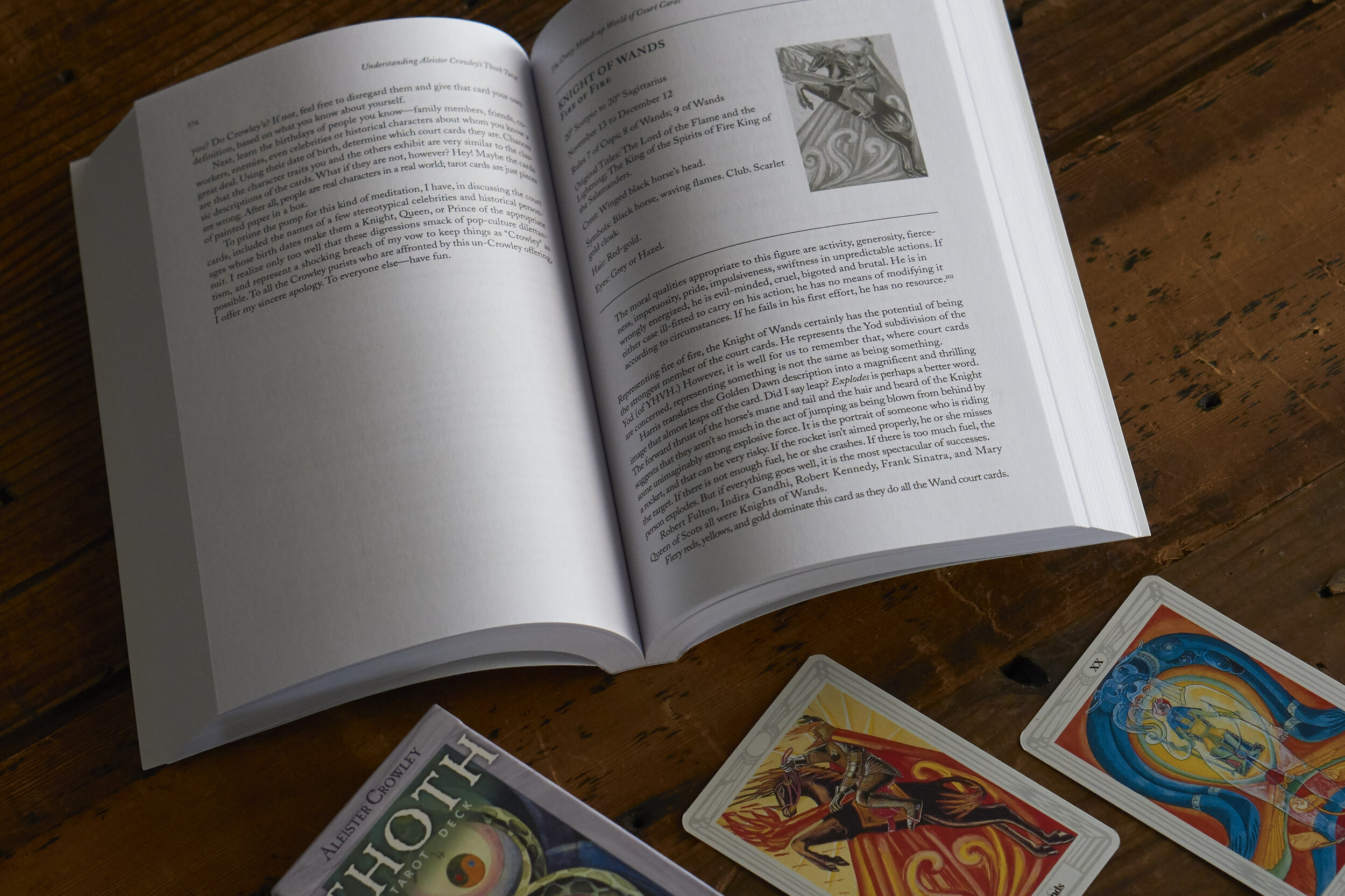 fattigdom Emuler besværlige Aleister Crowley's Thoth Tarot Deck & Book — Sideshow Gallery