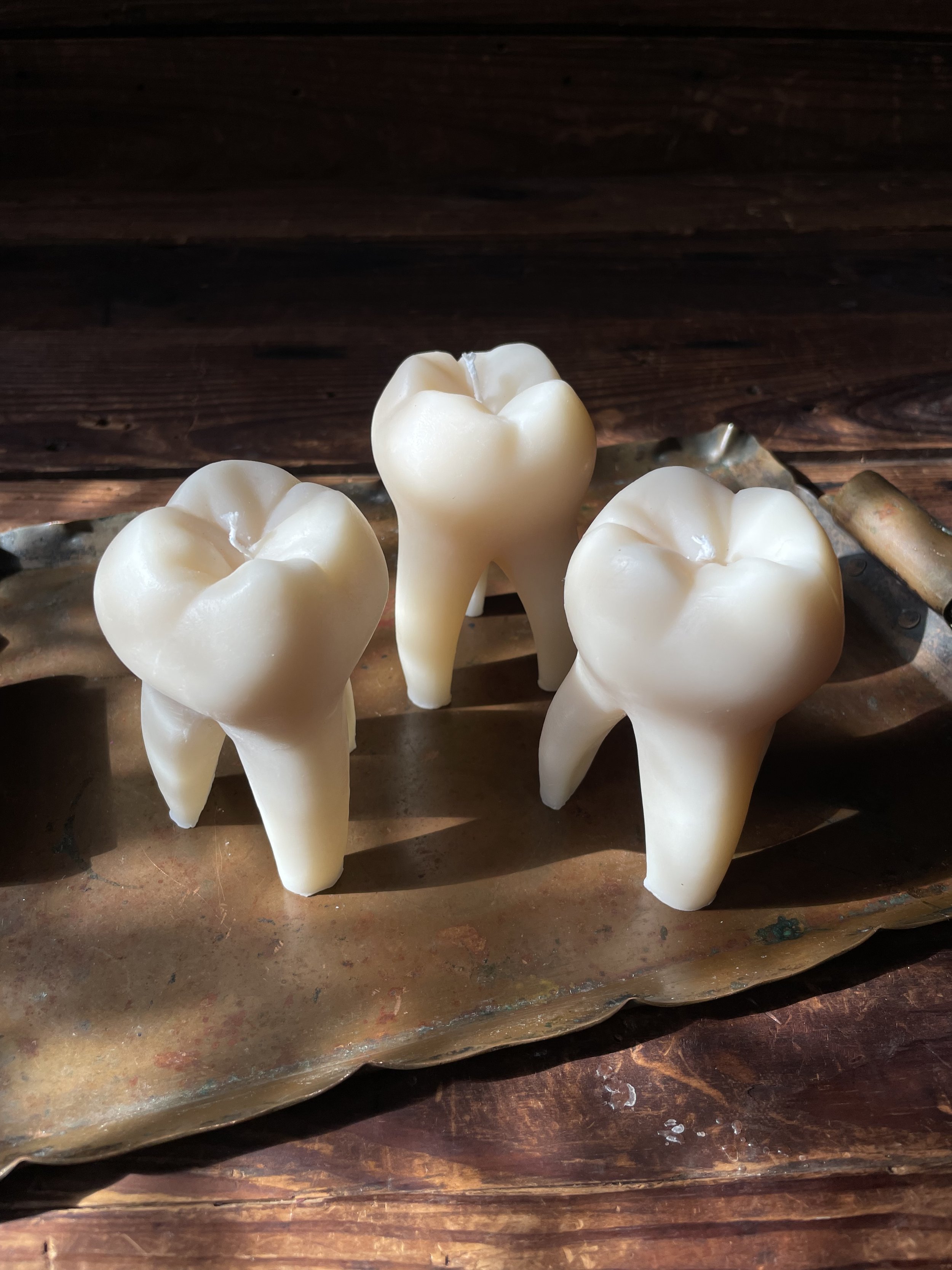 Tooth shaped witchy candle