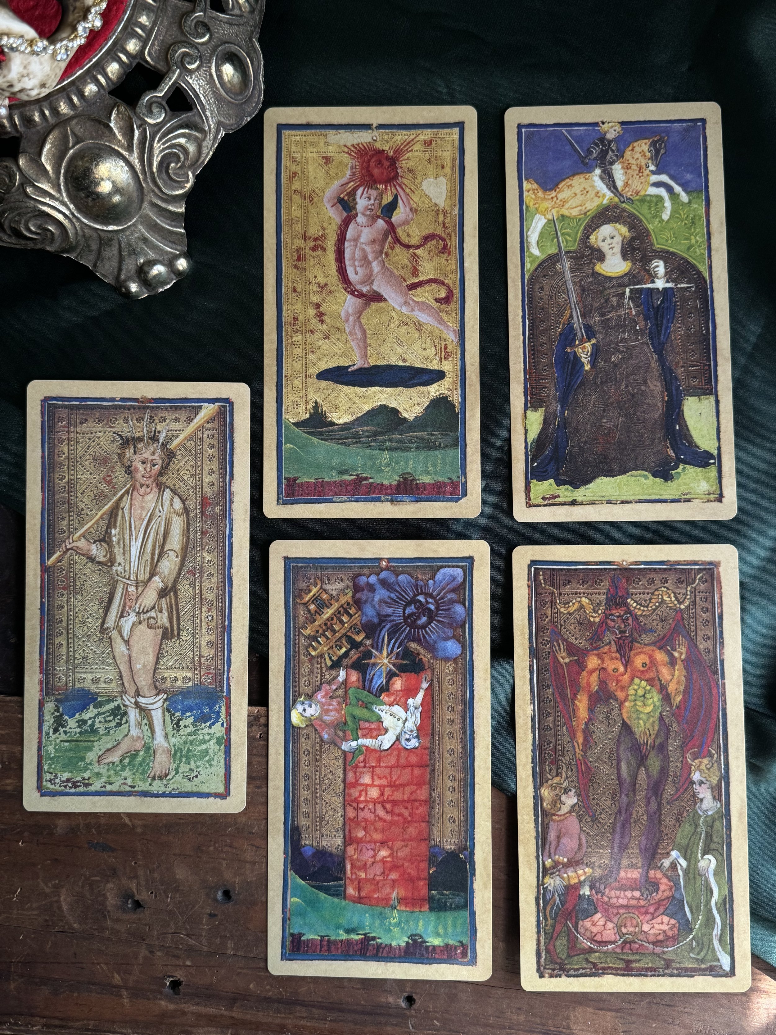 Reprinting of a medieval Italian tarot deck