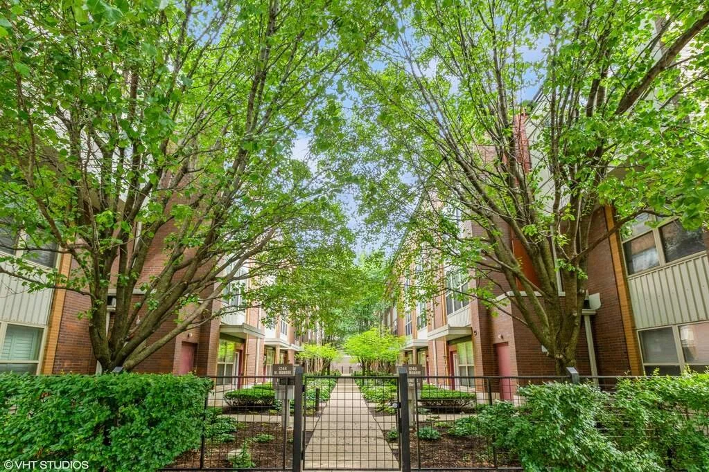 1240 W Monroe Street #7