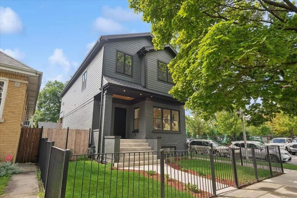 4183 W Nelson Street