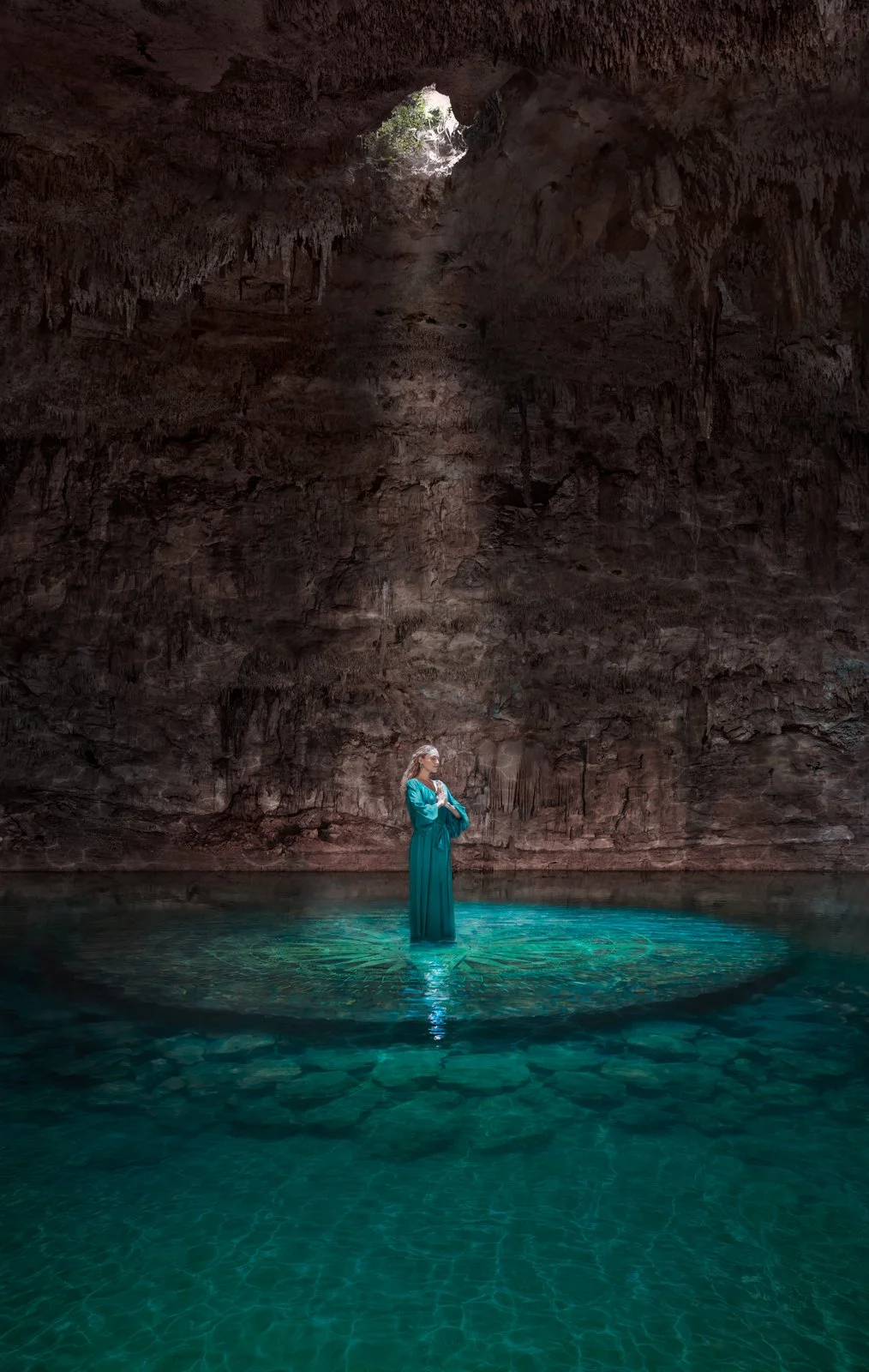 30_RITUALS_CENOTE-SUYTUN_060-small.jpg